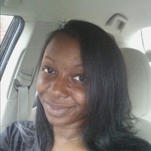 Meet your Posher, Ebony